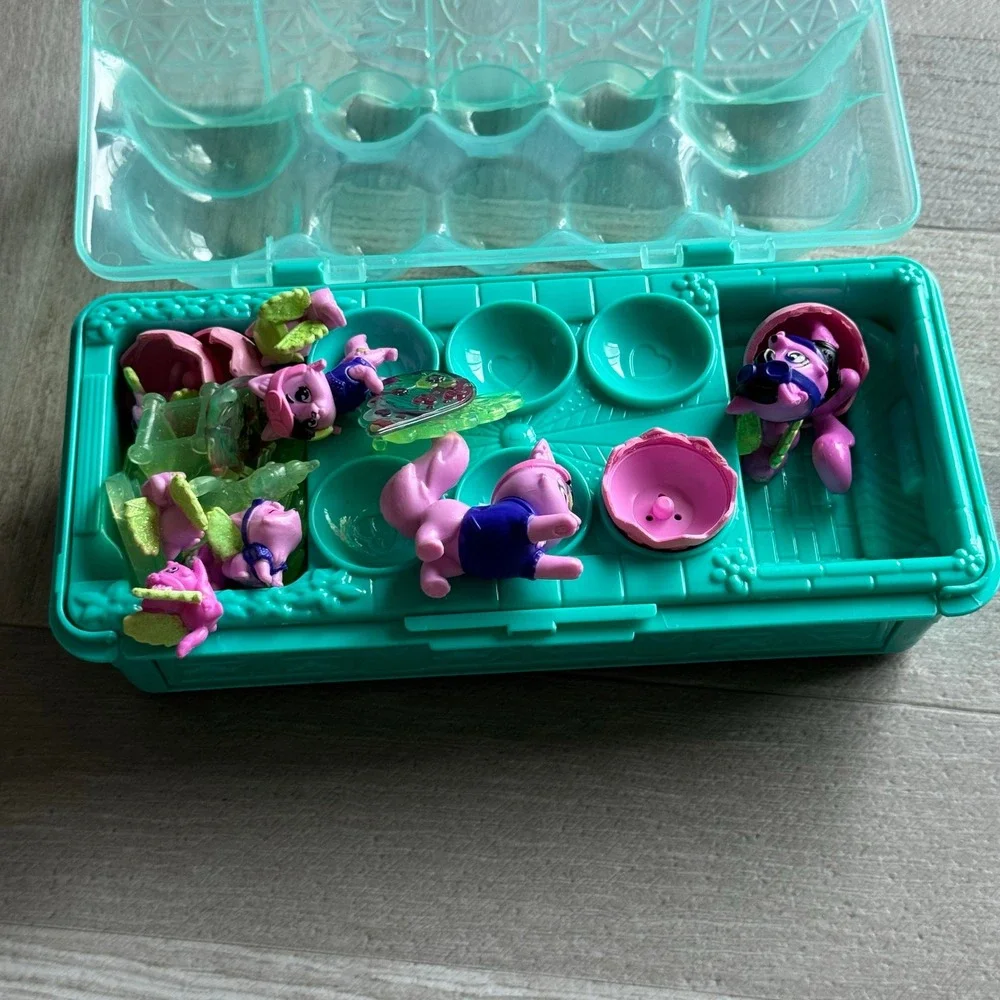 Hatchimals‎ Playset Hideaway Pets & Accessories Collection Carrying Case